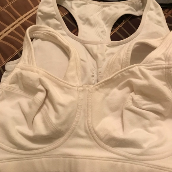 Clothes - Picture 3 of 3